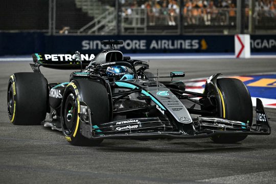 George Russells Mercedes beim Rennen in Singapur