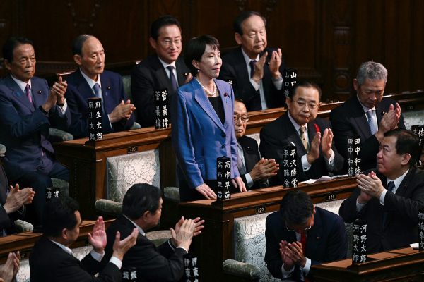 Japans neue Premierministerin Sanae Takaishi nach ihrer Wahl