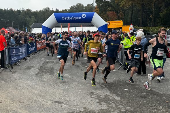 Läufer beim Schönefeld Trail