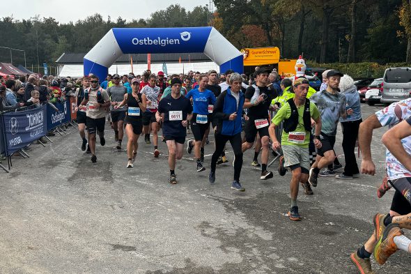 Läufer beim Schönefeld Trail