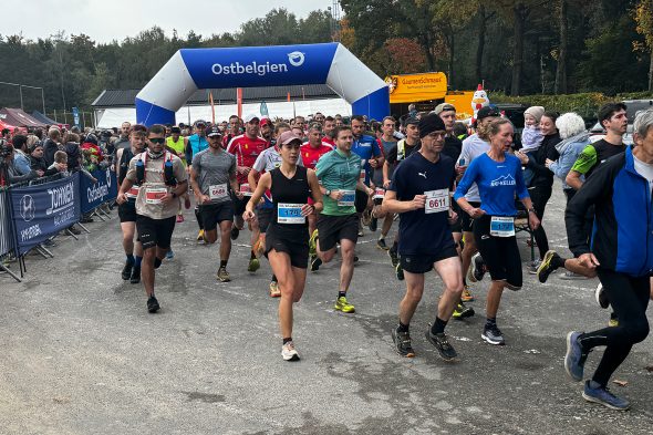 Läufer beim Schönefeld Trail