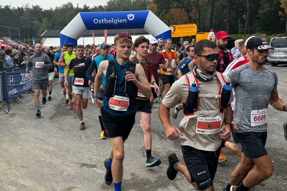 Läufer beim Schönefeld Trail