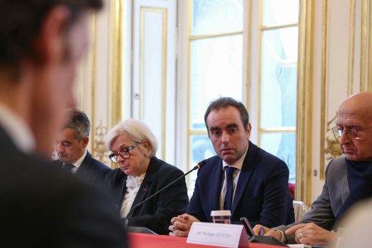 Frankreichs Premier Sébastien Lecornu bei der Regierungssitzung am Montagnachmittag