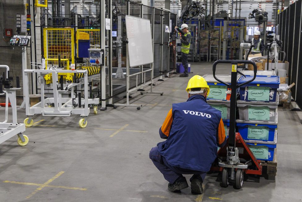 Arbeiter im Volvo-Werk in Gent