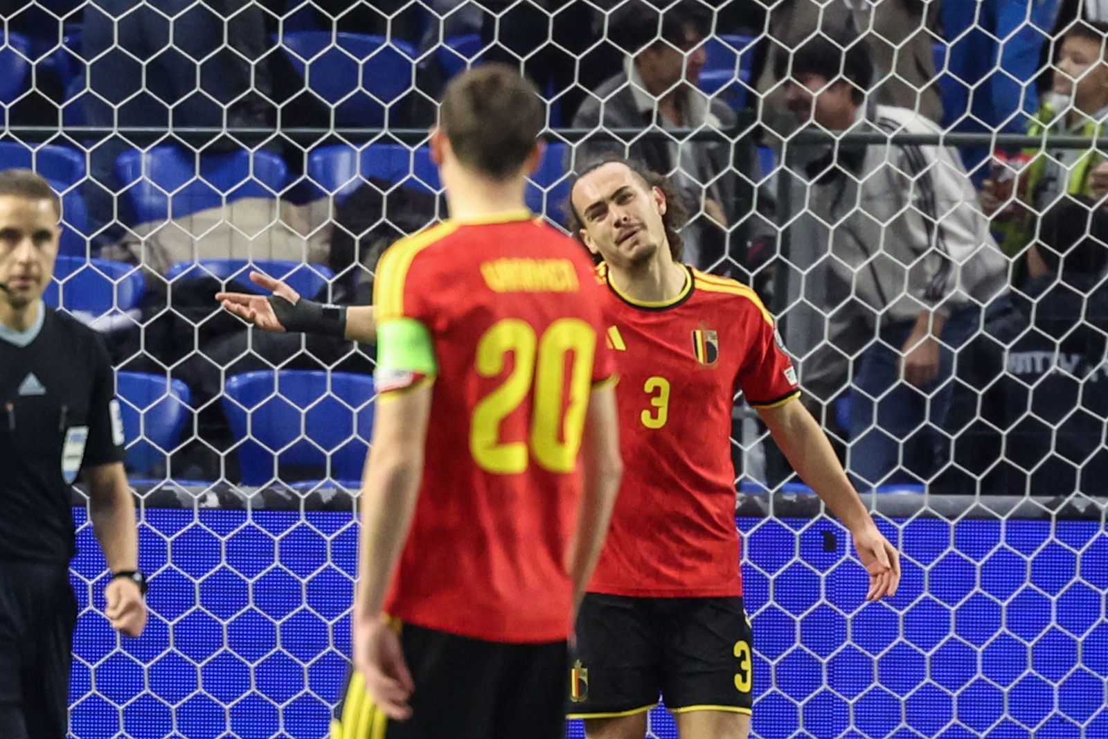 Enttäuschte Rote Teufel