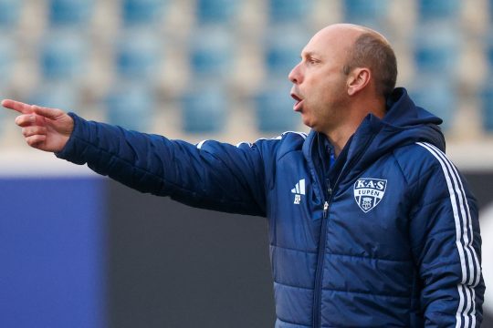 Der Trainer der AS Eupen, Bruno Pinheiro