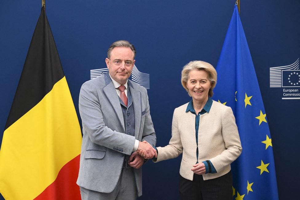 Ursula von der Leyen empfängt Premier De Wever am EU-Sitz in Brüssel