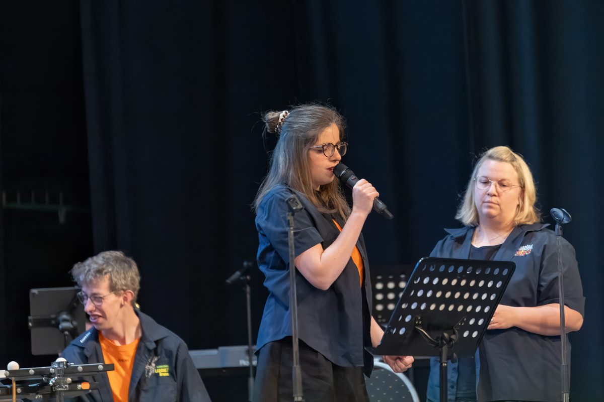 Band "La Recherche" auf der Bühne