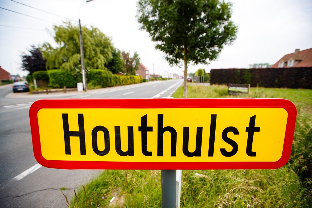 Ortseingangs-Schild von Houthulst