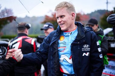 Ott Tänak im Ziel der Rallye Japan