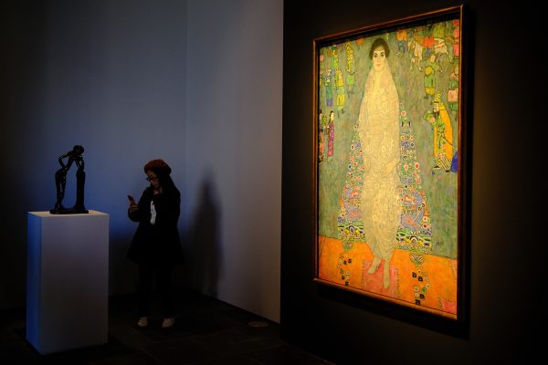 Das "Bildnis Elisabeth Lederer" von Gustav Klimt ist bei Sotheby’s in New York versteigert worden
