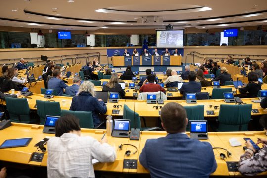 Pascal Arimont leitet die Jahreskonferenz zum Katastrophenschutz