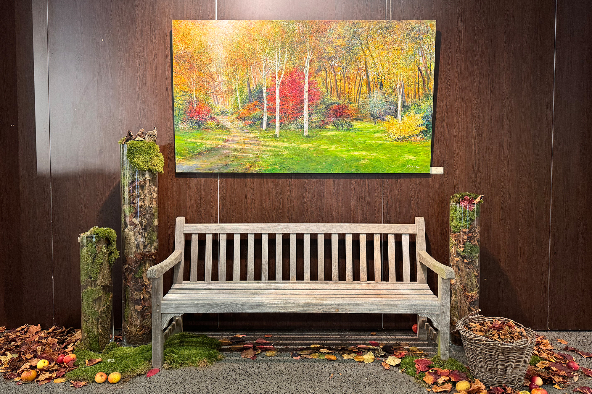 Blick-auf-ein-Leben-in-der-Kunstwelt-Mona-Etienne-stellt-zahlreiche-Werke-im-Triangel-aus