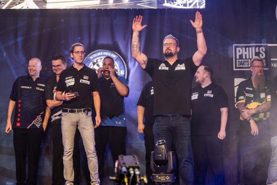 Organisator Phil Leufgen bei der Ostbelgien Darts Show 2025 in Oudler