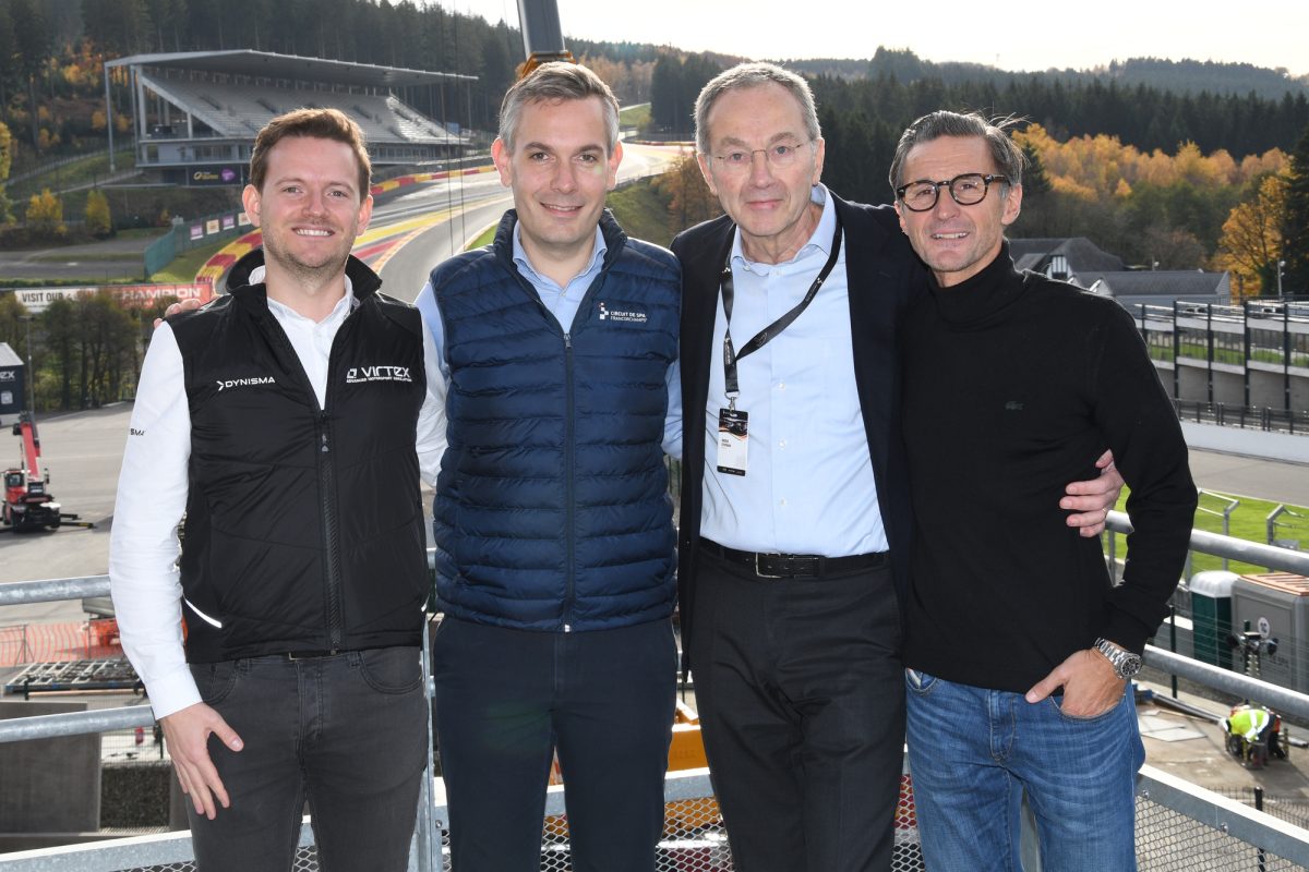 Julien Gillard (Virtex), Rennstrecken-Direktor Amaury Bertholomé, Stéphan Uhoda und John Jeanquart von der Agentur Folks