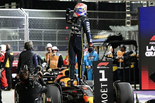 Max Verstappen bejubelt seinen sechsten Saisonsieg