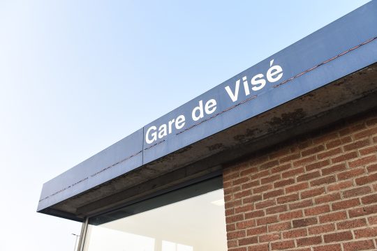 Gebäude mit der Aufschrift "Visé Gare"