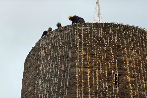 Lichterketten am Bücheltum St. Vith