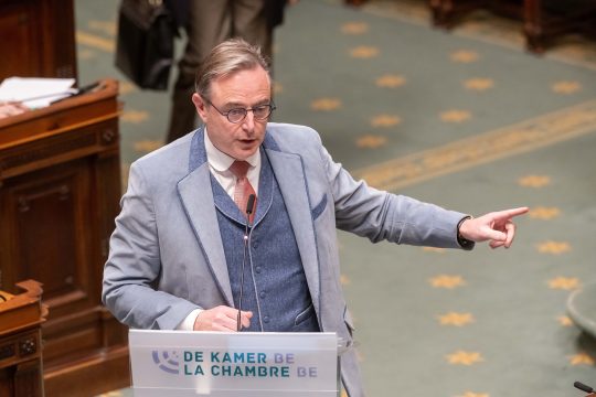Premierminister Bart De Wever in der Kammer