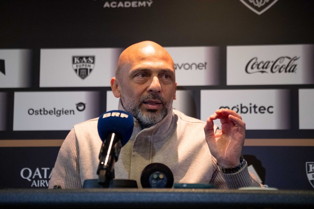 Pasquale Sensibile bei der Pressekonferenz