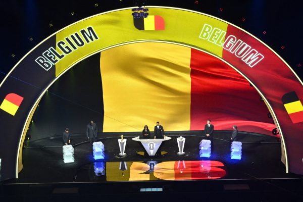 Auslosung der Vorrunden-Gruppen für die Fußball-WM 2026 (Bild: Roberto Schmidt / AFP)