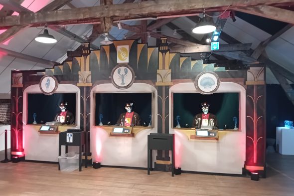 Verwaltung in der Ausstellung "Welcome in Beldavia" in Brüssel