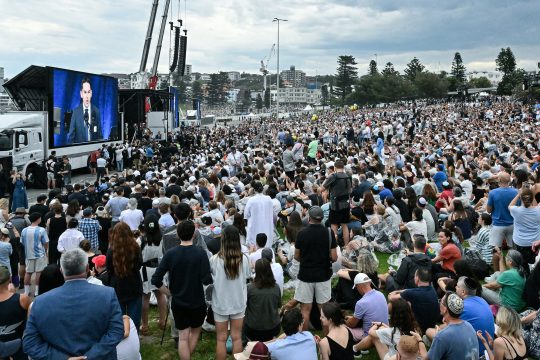 Gedenkfeier für die Terroropfer am Bondi Beach