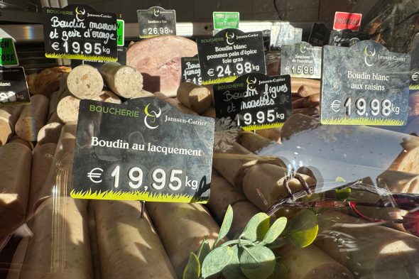 Frischetheke der Metzgerei Janssen-Carrier in Baelen