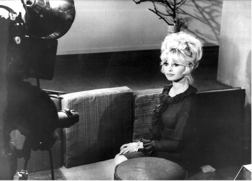 Brigitte Bardot bei einem Dreh 1962