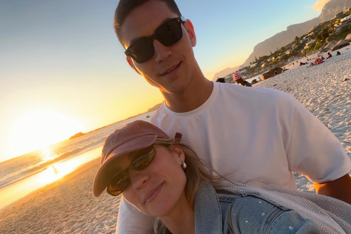 Carrie Heiners und ihr Freund am Strand von Kapstadt