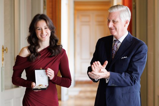 Nina Derwael ist jetzt Offizierin des Leopoldordens