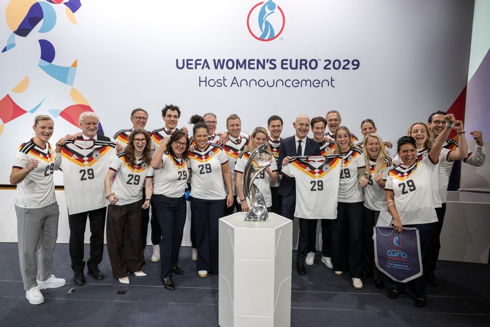 Das deutsche Team freut sich, dass die EM im Frauenfußball 2029 in Deutschland ausgetragen wird