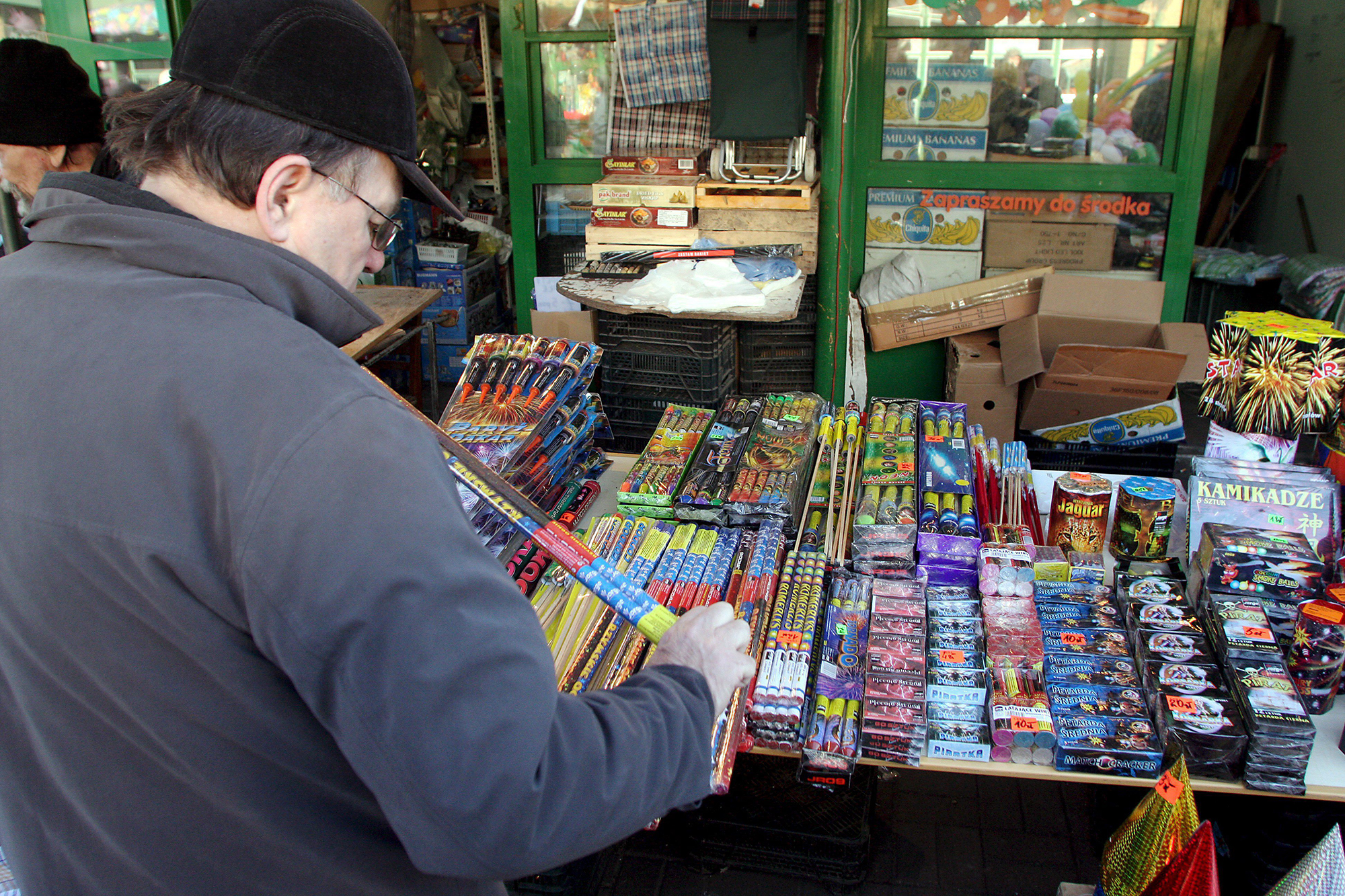 Feuerwerksverkauf-in-NL-Limburg-legt-vor-Verbot-deutlich-zu