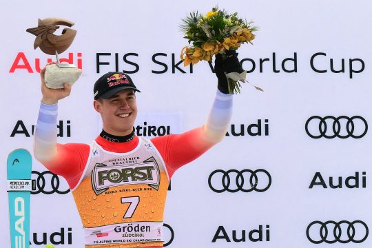 Der Schweizer Franjo Von Allmen gewinnt Abfahrt in Val Gardena