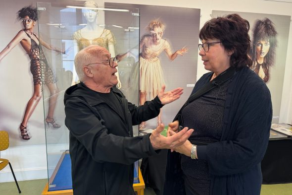 Ausstellung "Friseurwelten" im Museum ZVS: Eine Zeitreise durch das Handwerk