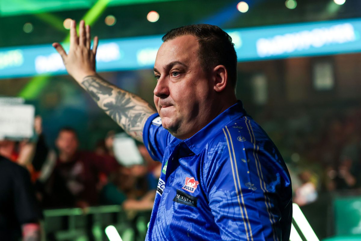 Kim Huybrechts winkt den Zuschauern