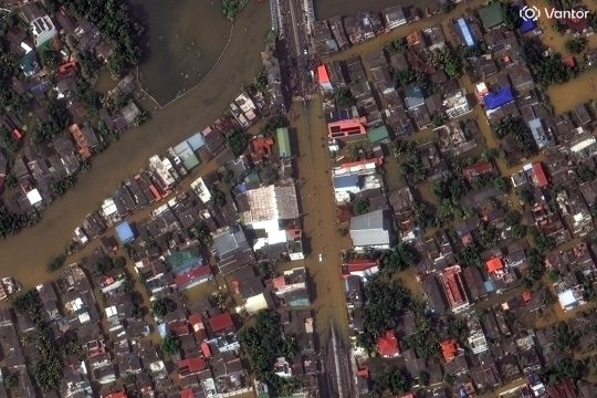 Satellitenbild-Ansicht von überfluteten Straßen in Indonesiens Hauptstadt Colombo