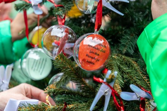 Demonstration des nicht-kommerziellen Sektors vor dem Regierungssitz in Eupen