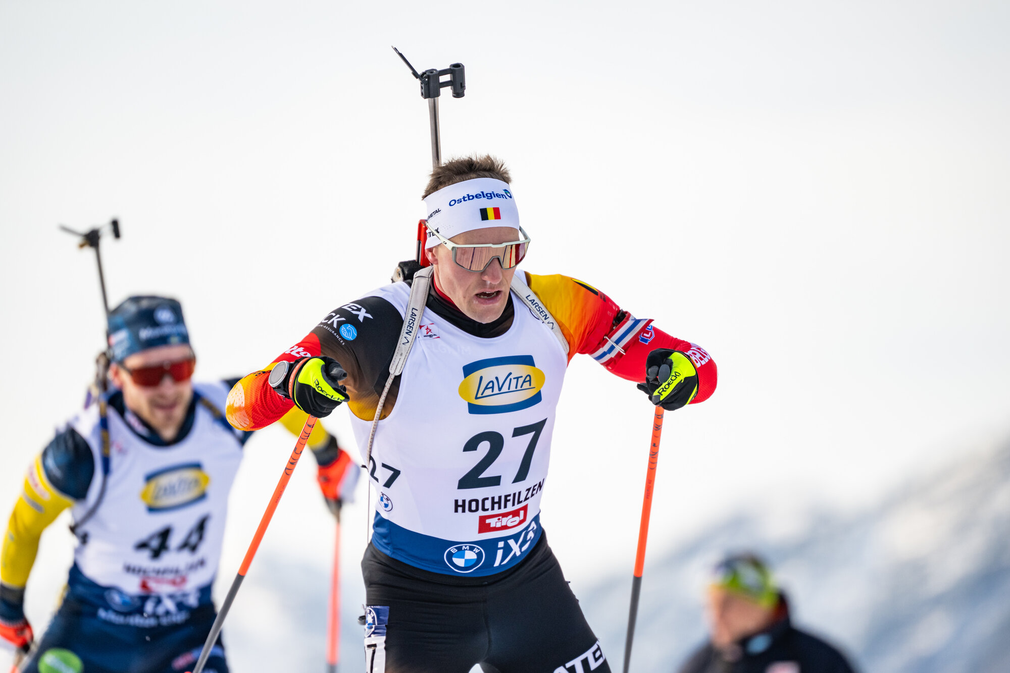 Biathlon-Weltcup-Thierry-Langer-44-und-Florent-Claude-48-im-Verfolgungsrennen