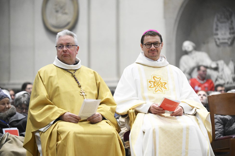 Domkapitular Xavier Van Cauwenbergh und der neue Bischof Fabien Lejeusne
