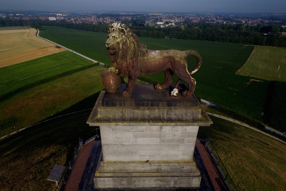 Der Löwe von Waterloo thront auf dem Hügel