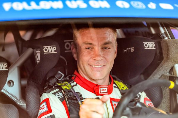 Hayden Paddon im Rallye-Auto