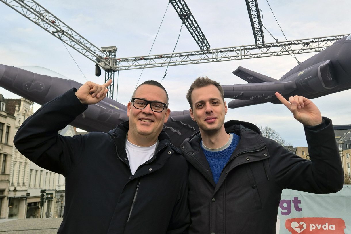 Raoul Hedebouw (PTB) und Jos D'Haese (PVDA) bei einer Demonstration in Brüssel im November