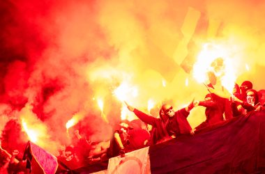 Pyrotechnik im Fußball-Stadion