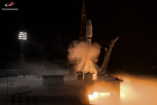 Auf dem Bild der russischen Weltraumagentur Roscosmos ist der Start einer Sojus-Rakete am 28. Dezember 2025 zu sehen
