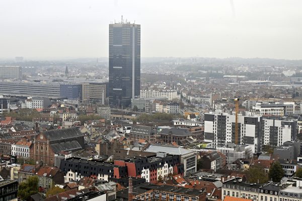 Stadtansicht von Brüssel mit der "Tour du Midi"