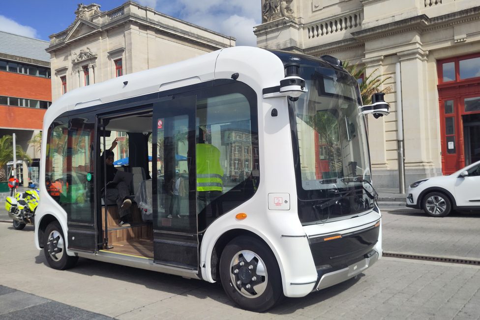 Selbstfahrender Bus in Löwen