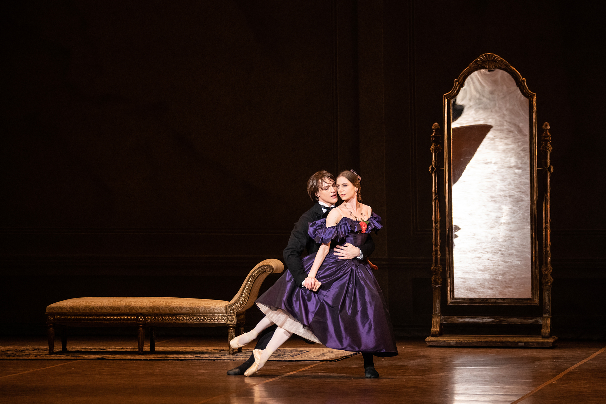 Das-renommierte-Hamburg-Ballett-gastiert-in-der-L-tticher-Oper