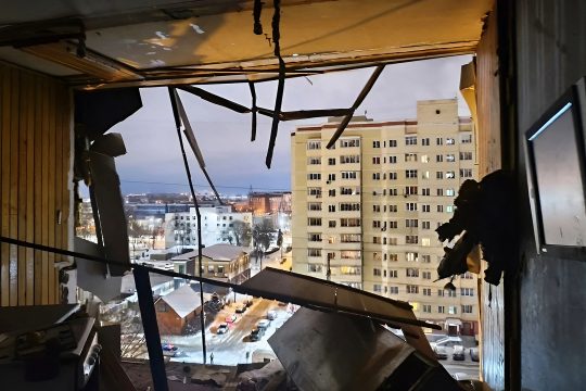 Blick aus zerstörter Wohnung