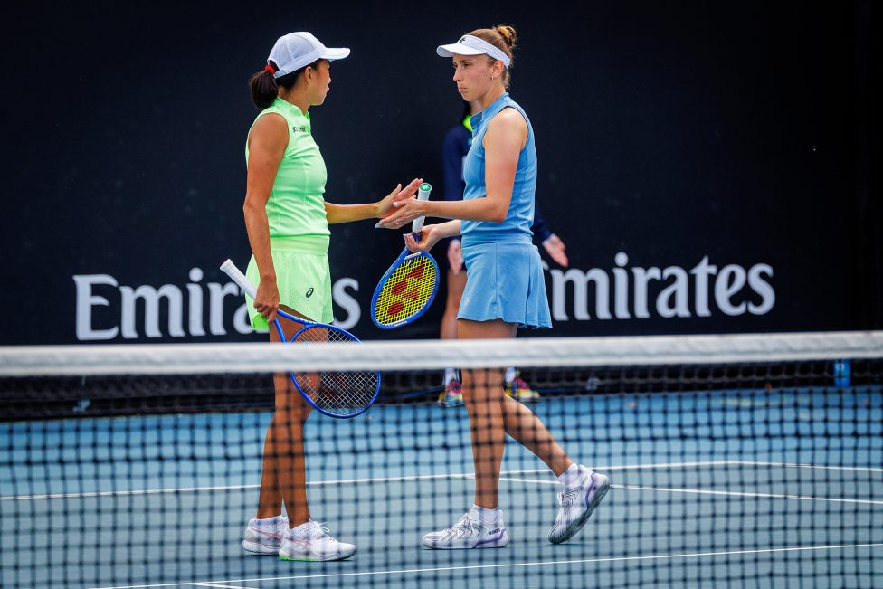Elise Mertens und Zhang Shuai bei den Australian Open